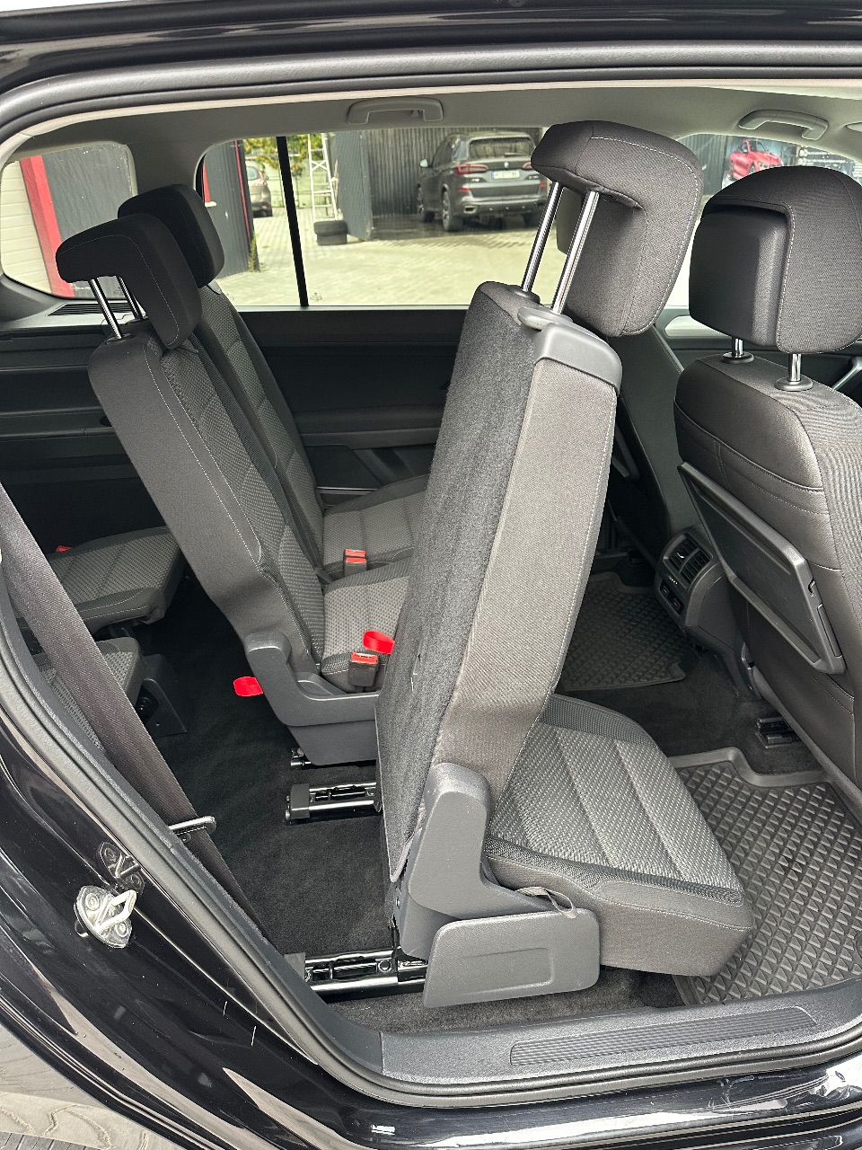 Volkswagen Touran - фото 37