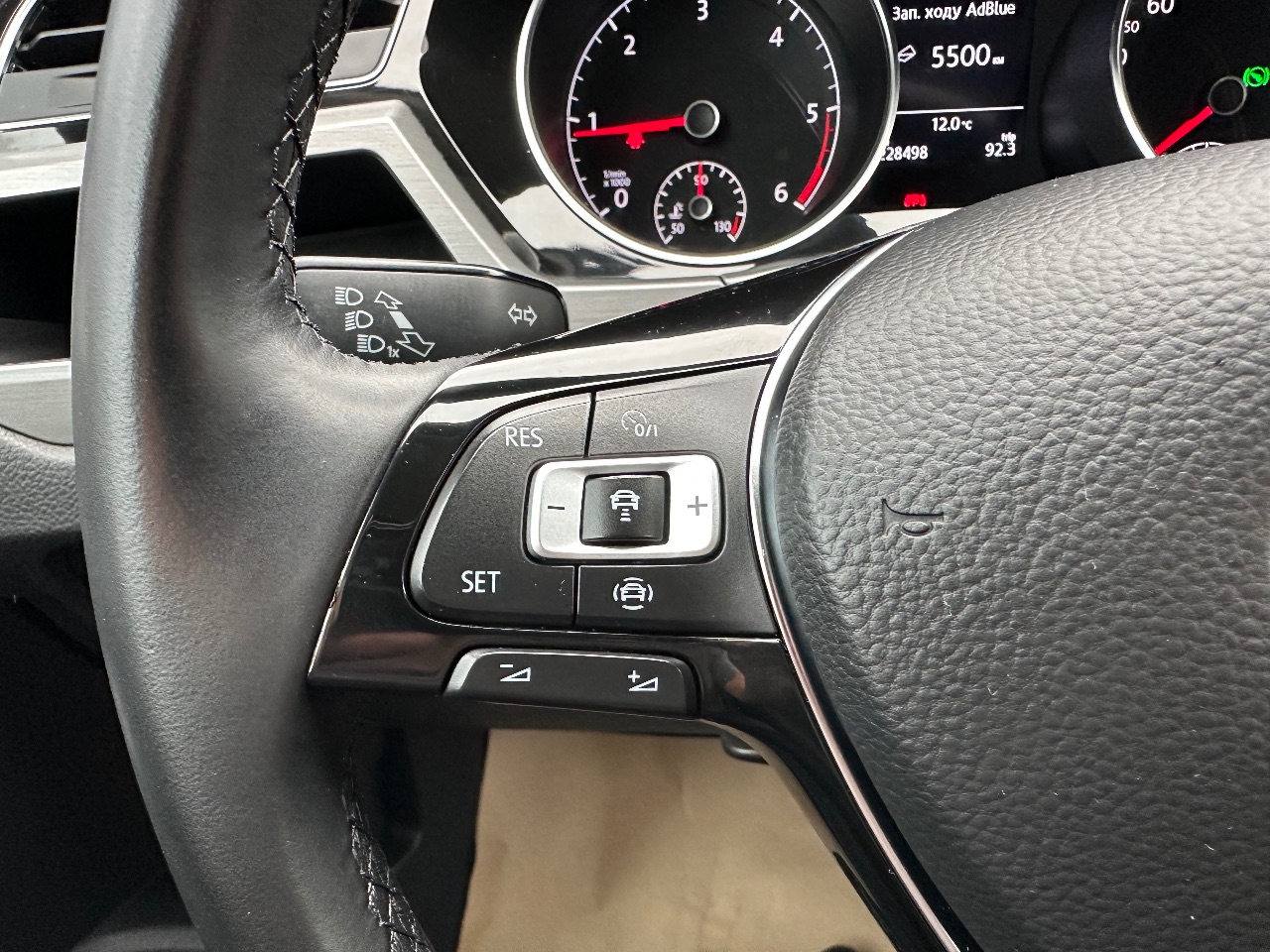 Volkswagen Touran - фото 59