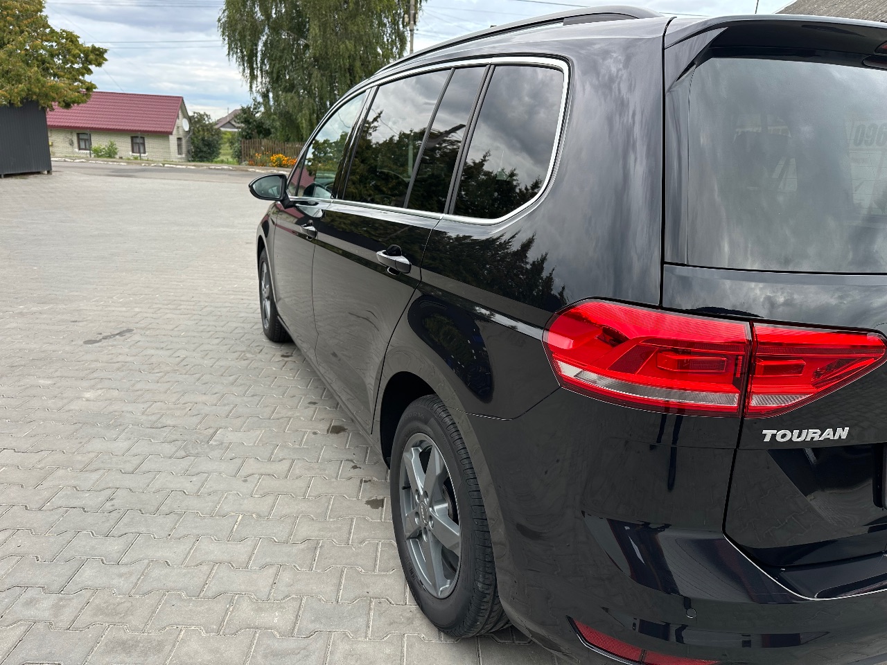 Volkswagen Touran - фото 20