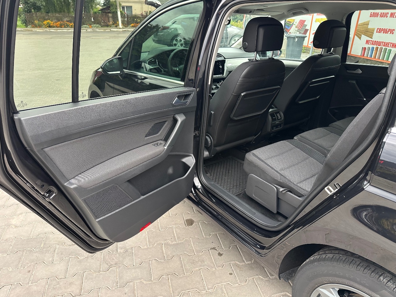 Volkswagen Touran - фото 39