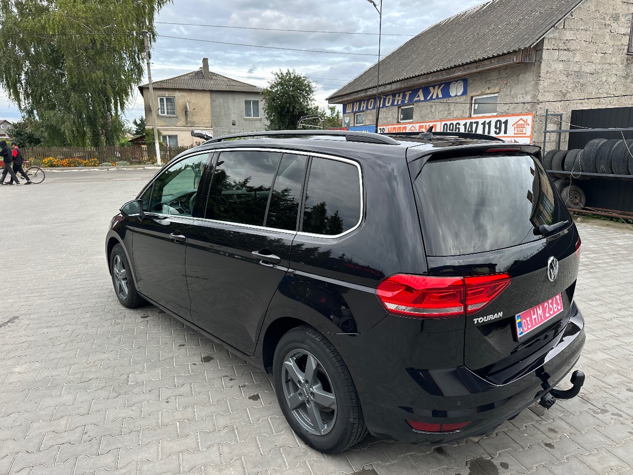 Volkswagen Touran - фото 17