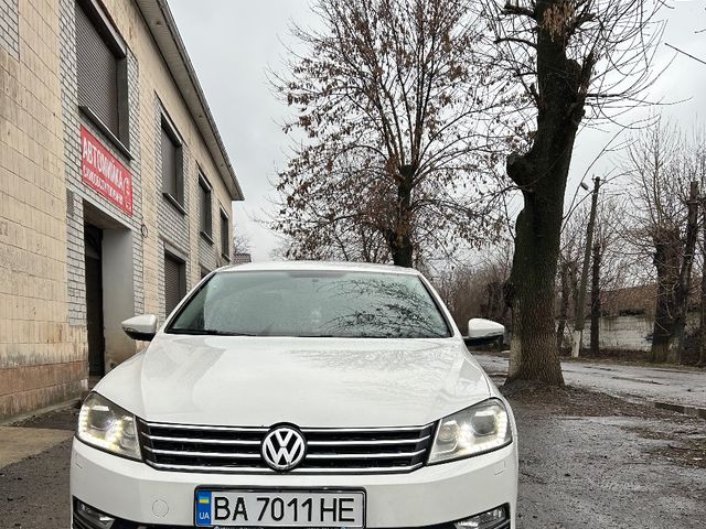 Volkswagen Passat 2012, Семенівка, $11 300 - зображення 1