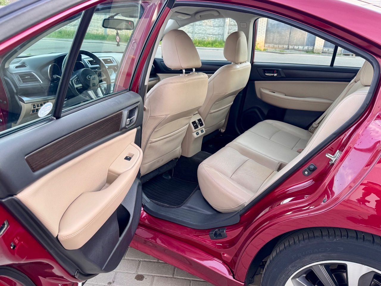 Subaru Legacy - фото 9