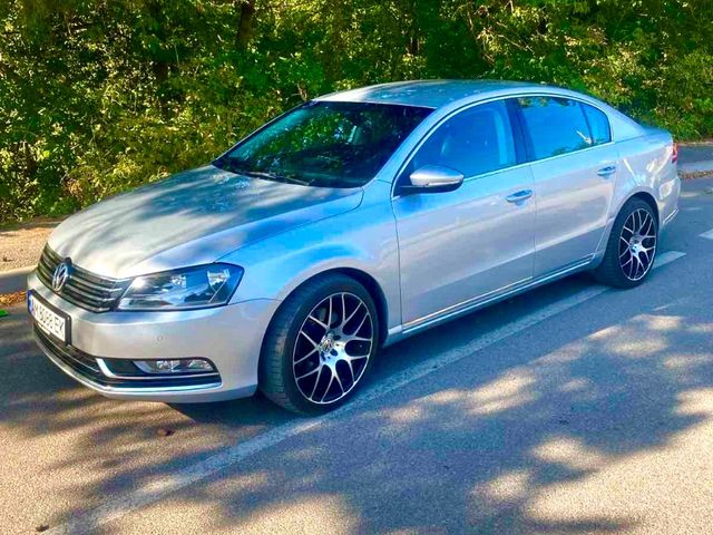 Volkswagen Passat 2012, Коростень, $11 550 - зображення 1