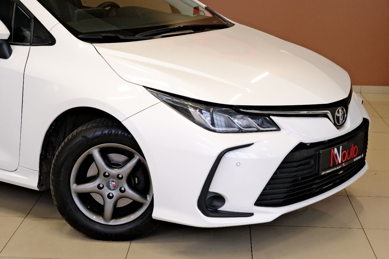 Toyota Corolla - фото 3