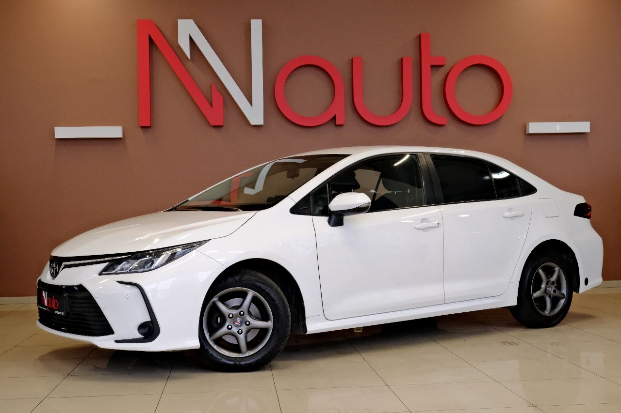 Toyota Corolla - фото 1