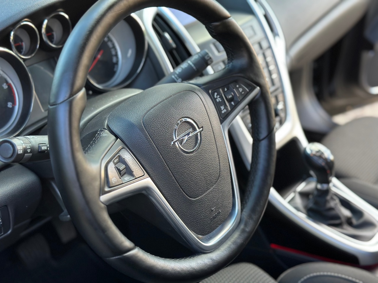 Opel Astra - фото 14