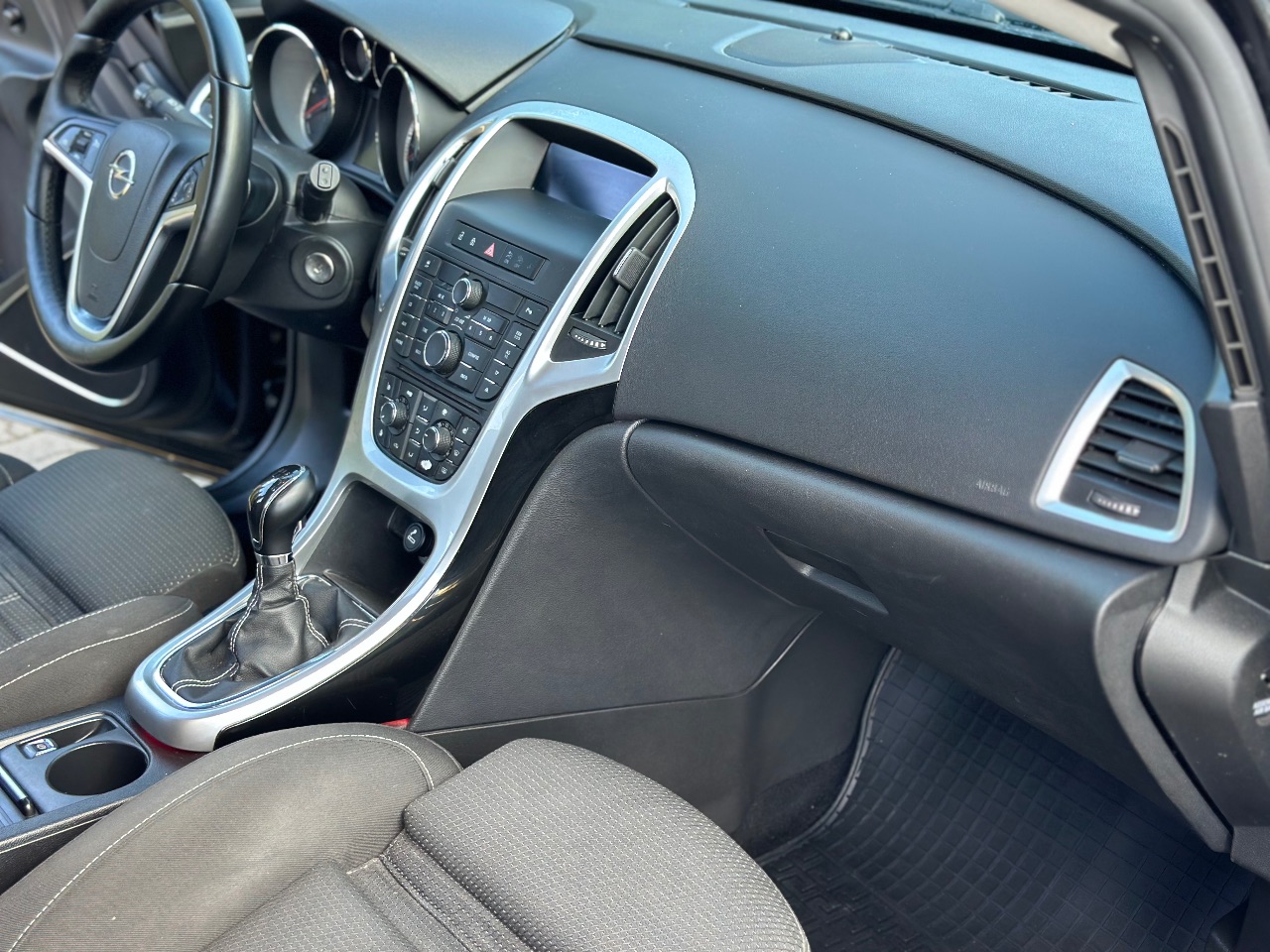 Opel Astra - фото 10