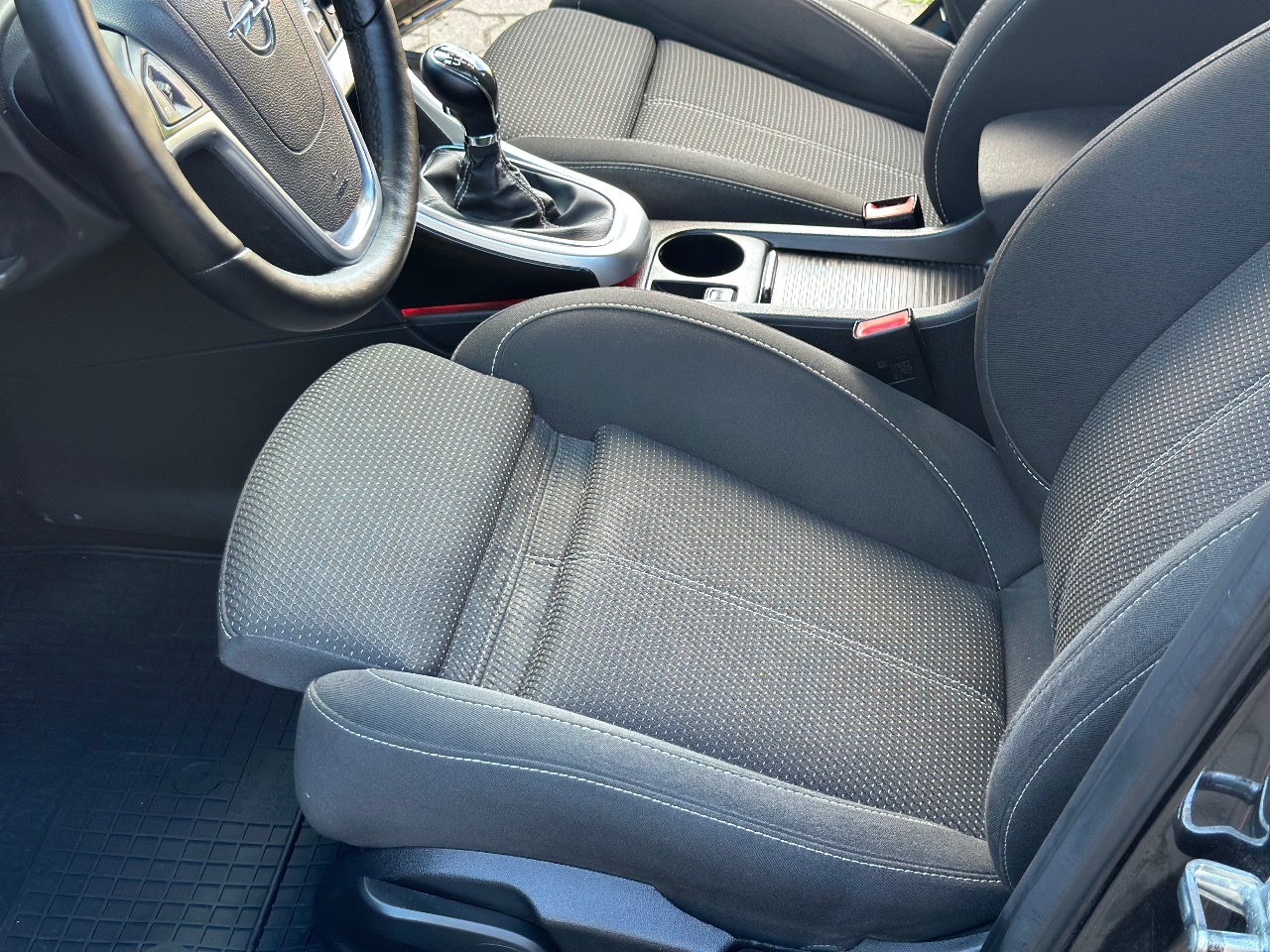 Opel Astra - фото 12