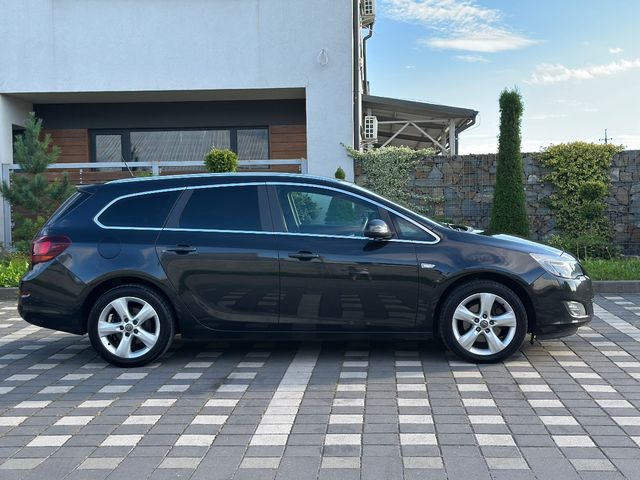 Opel Astra - фото 4