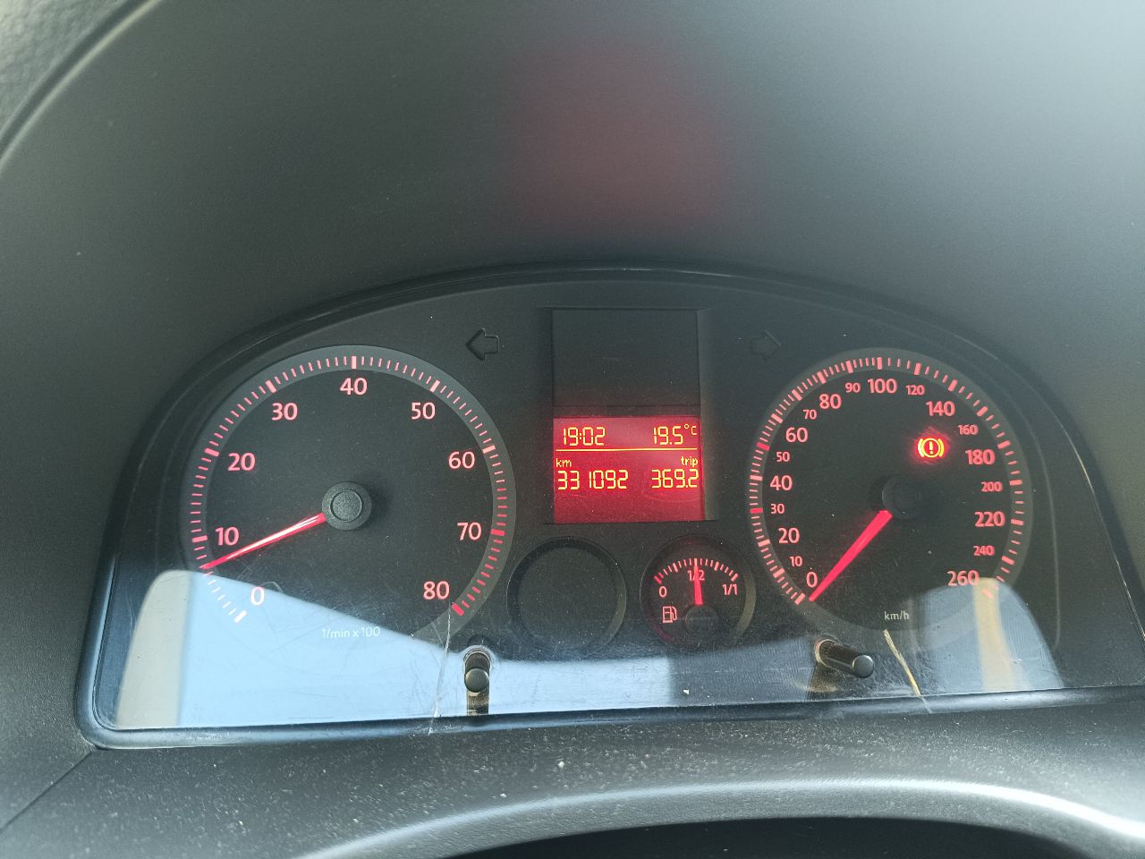 Volkswagen Caddy - фото 11