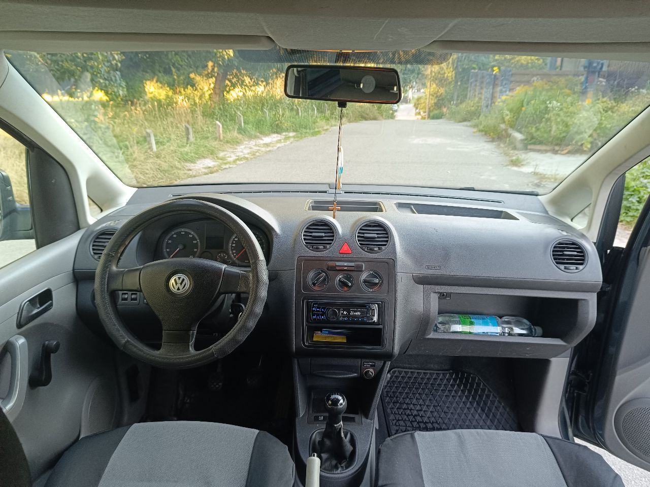 Volkswagen Caddy - фото 17