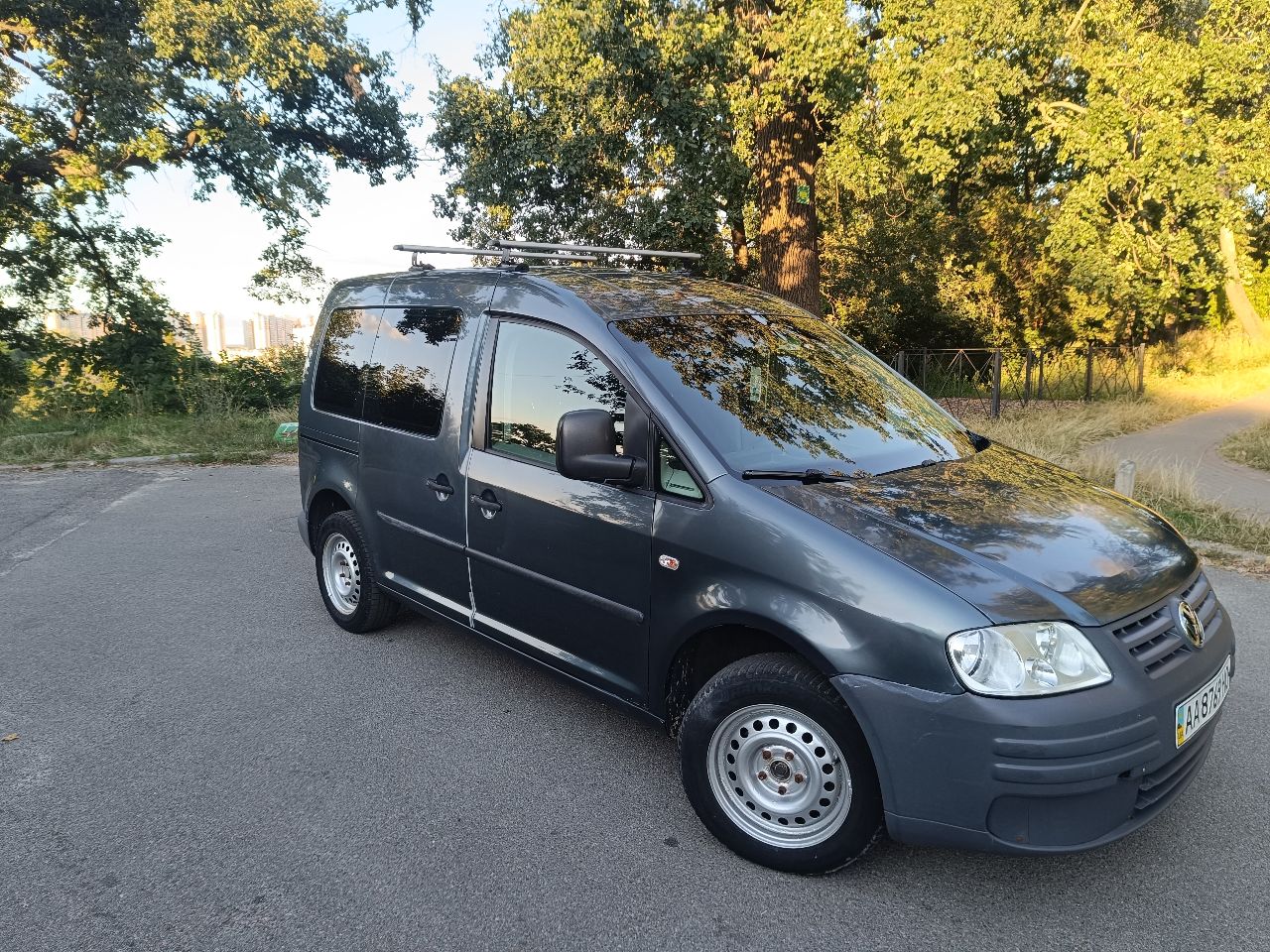 Volkswagen Caddy - фото 9