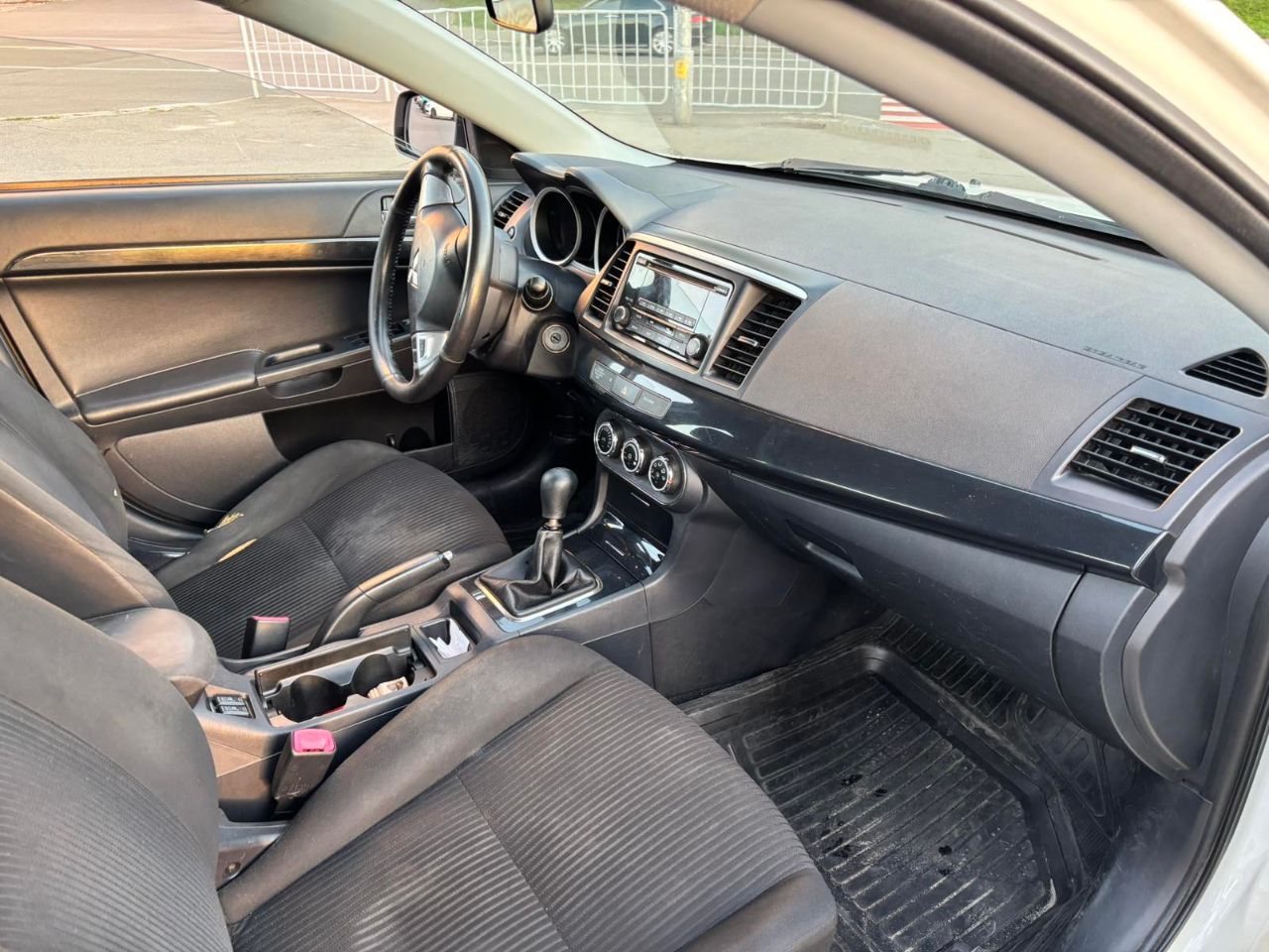 Mitsubishi Lancer - фото 15