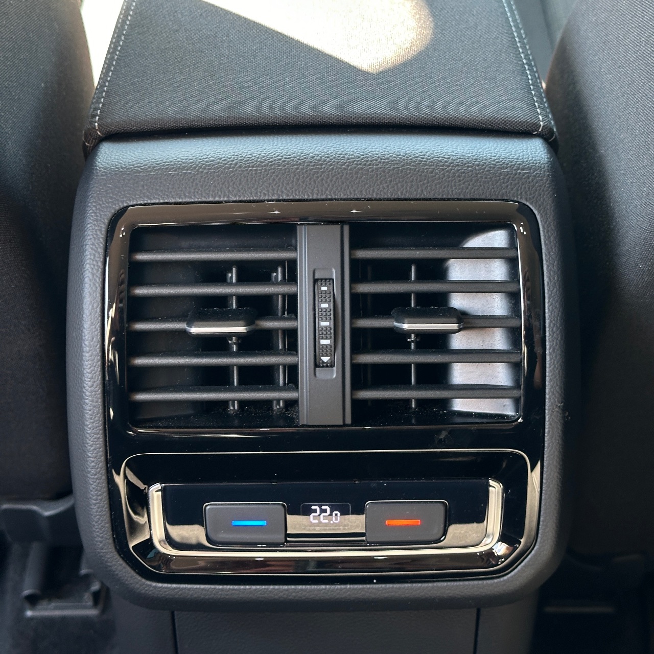 Volkswagen Passat - фото 23