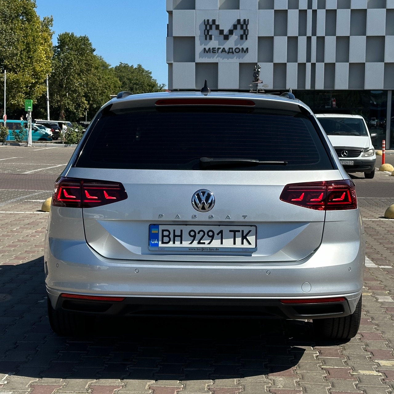 Volkswagen Passat - фото 9