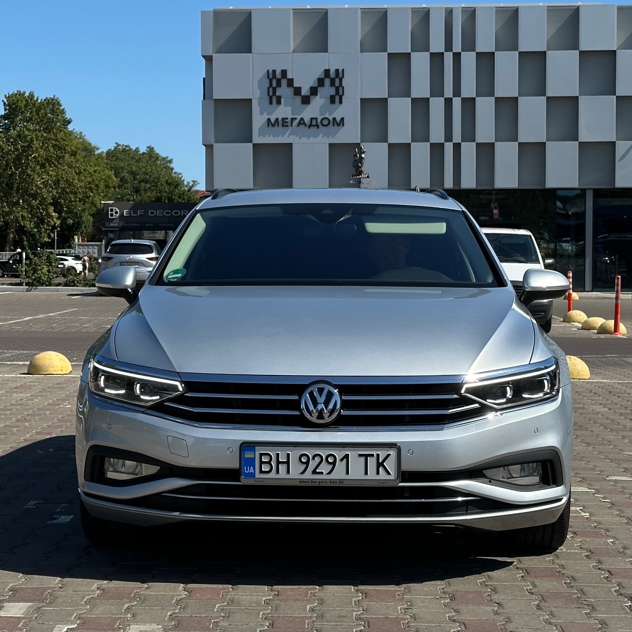 Volkswagen Passat - фото 2