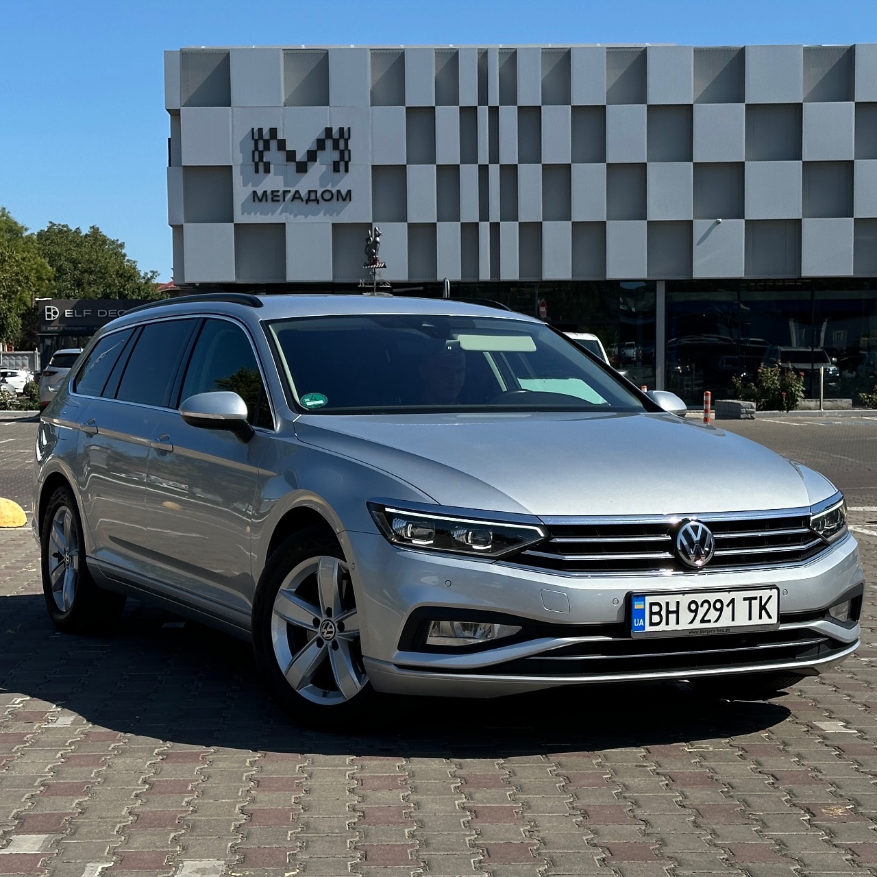 Volkswagen Passat - фото 1