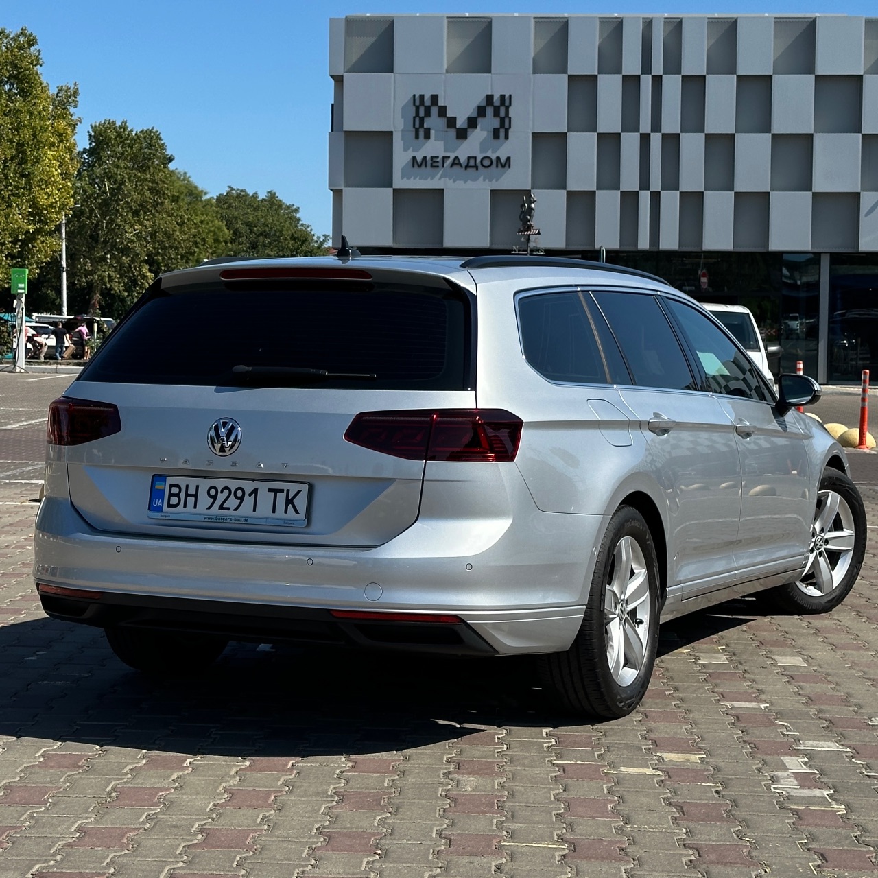 Volkswagen Passat - фото 8