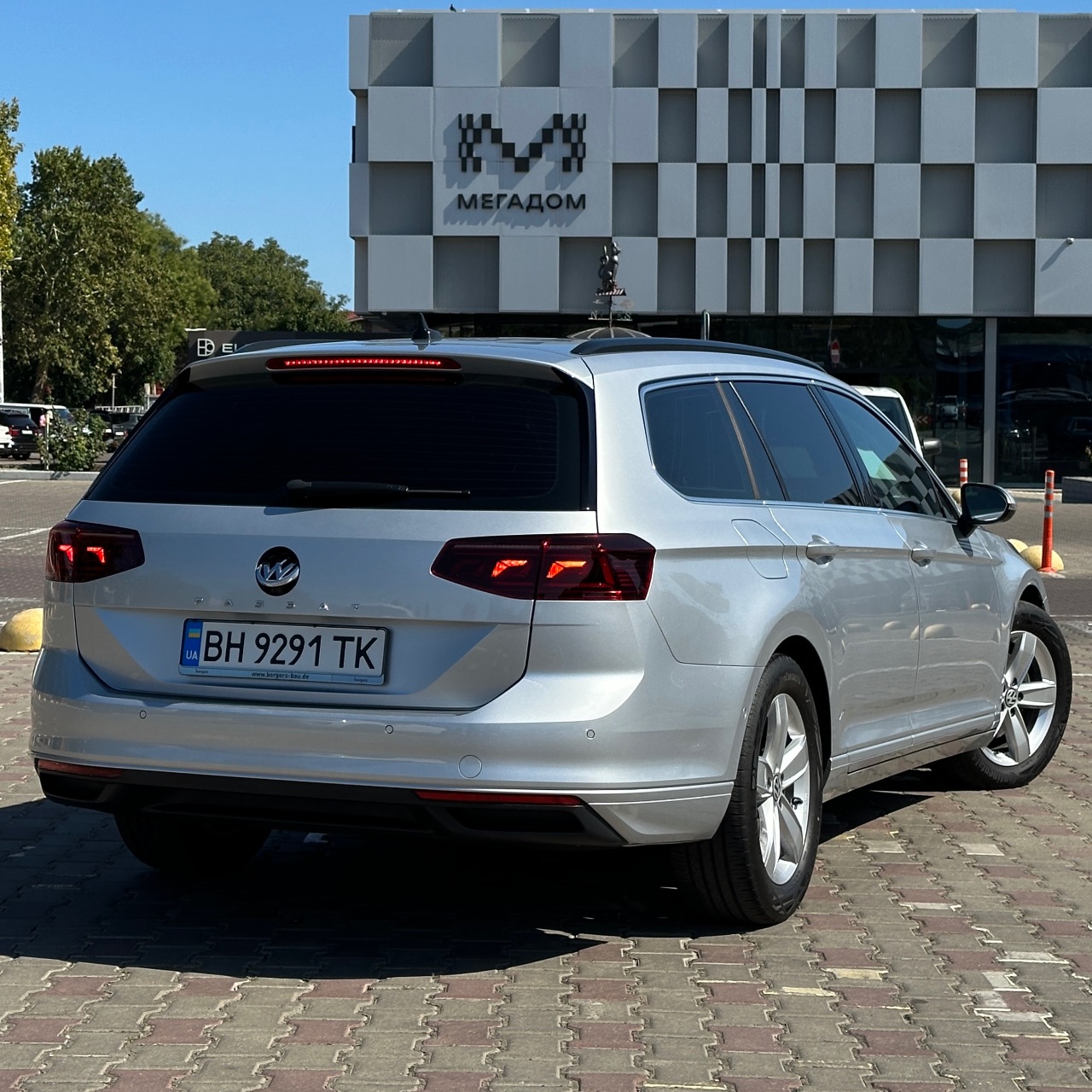 Volkswagen Passat - фото 7