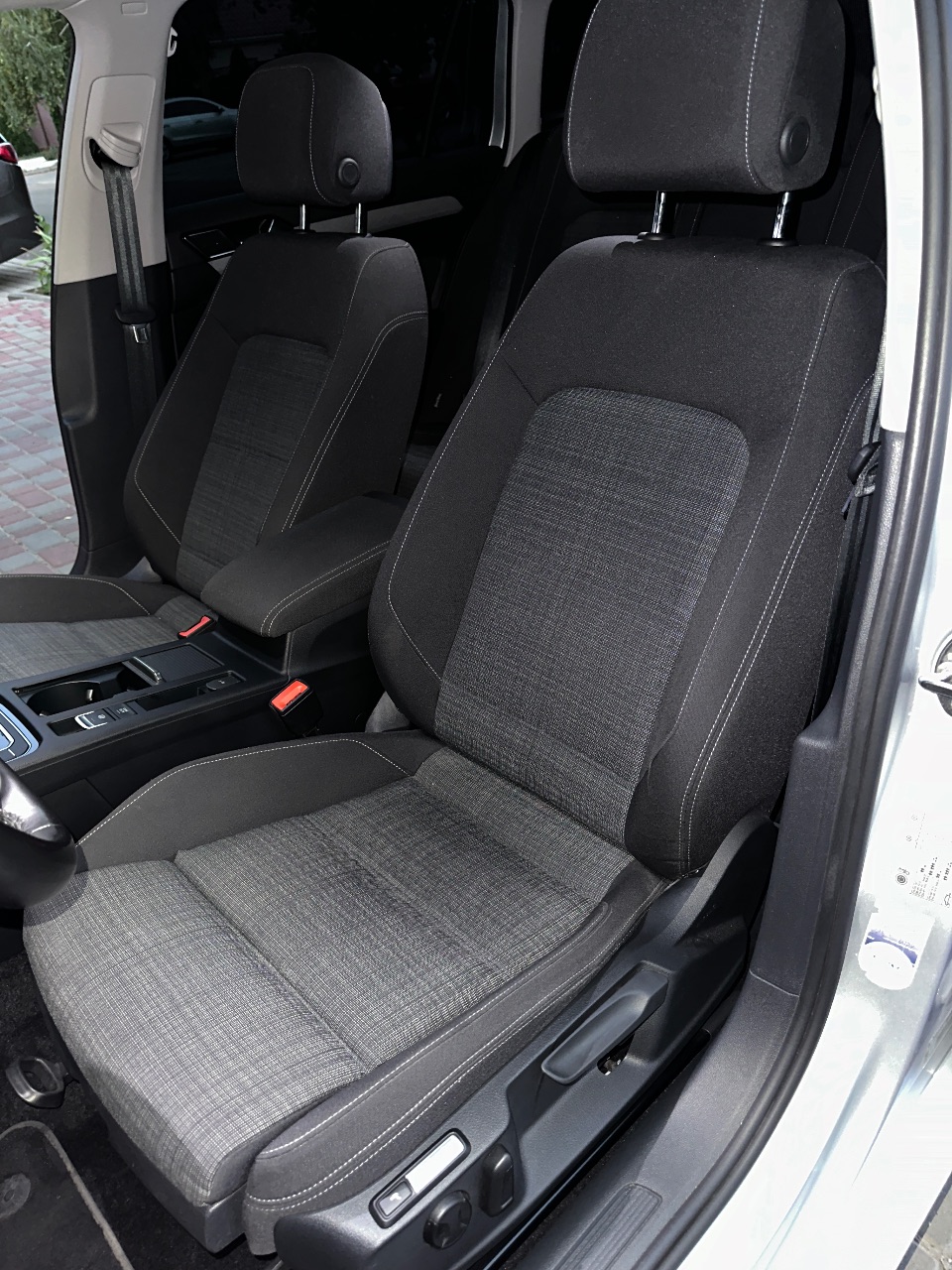 Volkswagen Passat - фото 30