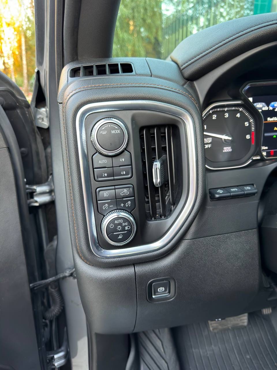 GMC Sierra - фото 34