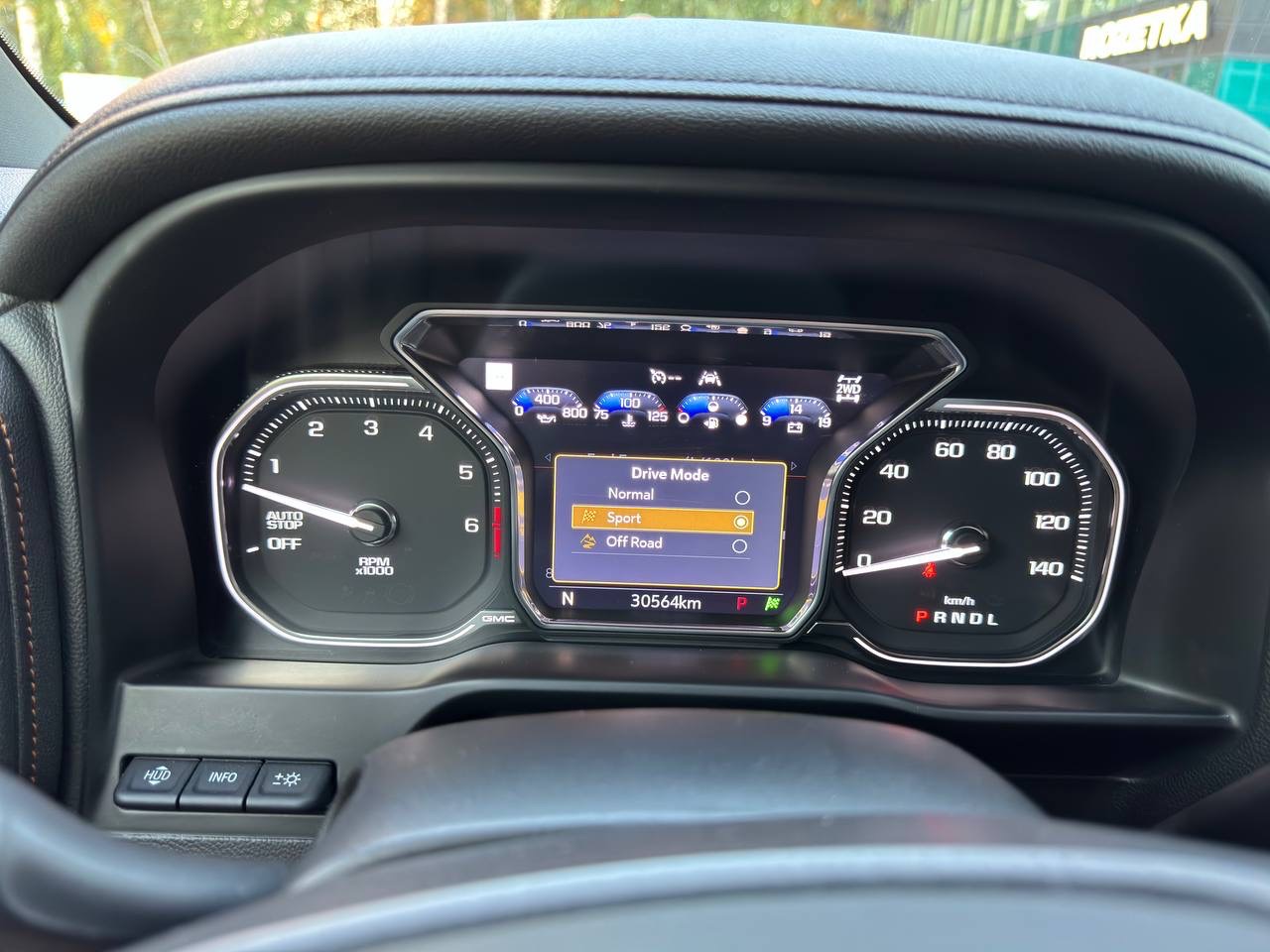 GMC Sierra - фото 19