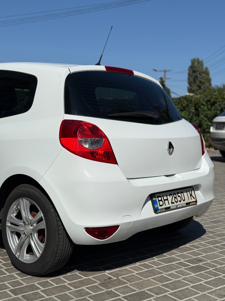 Renault Clio - фото 5