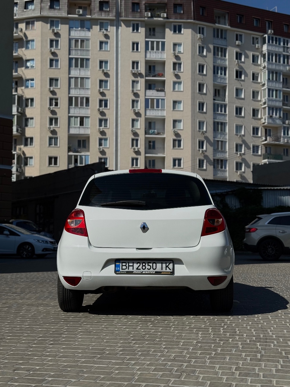 Renault Clio - фото 1