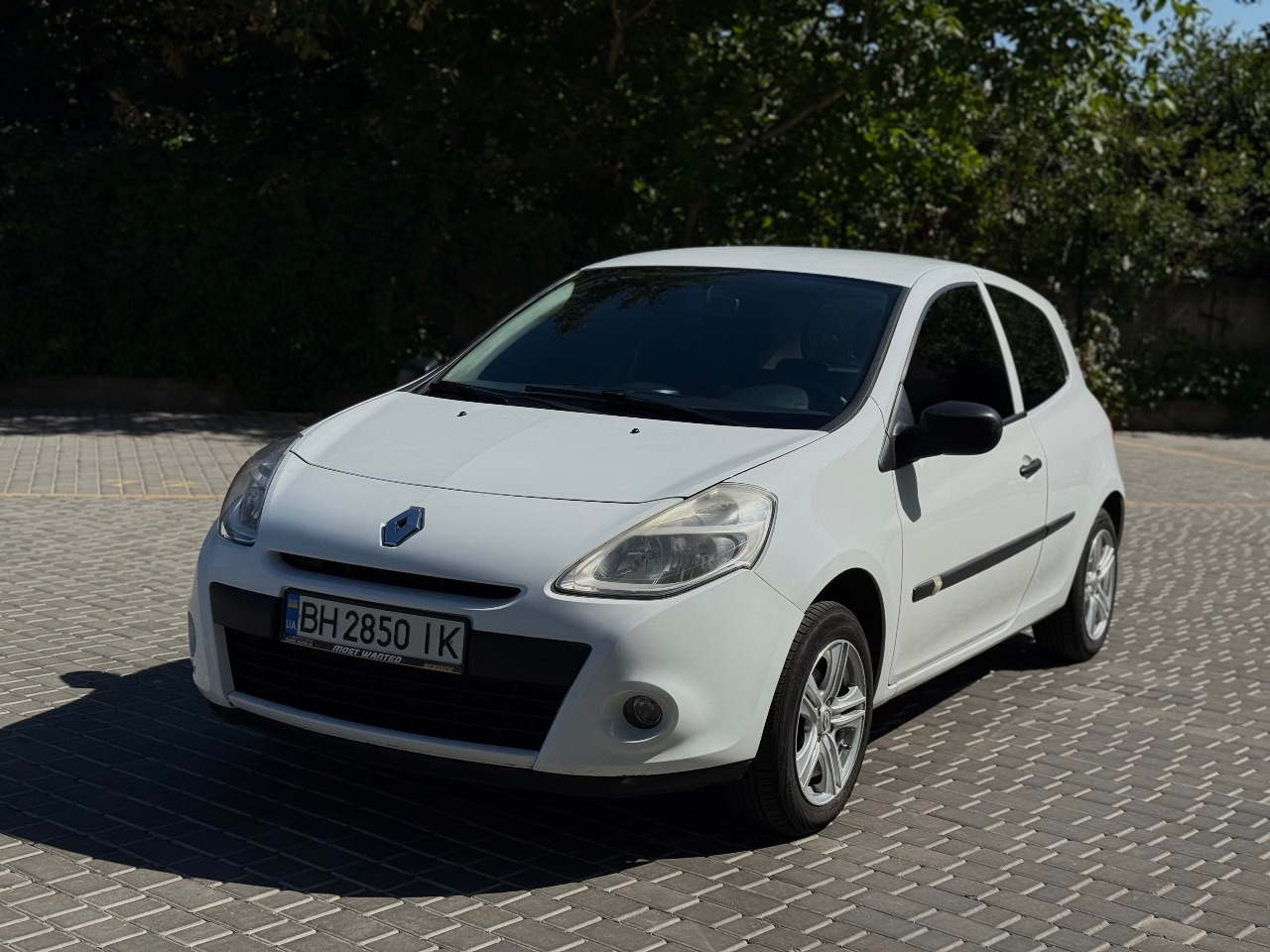 Renault Clio - фото 3