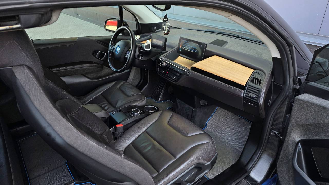 BMW i3 - фото 33