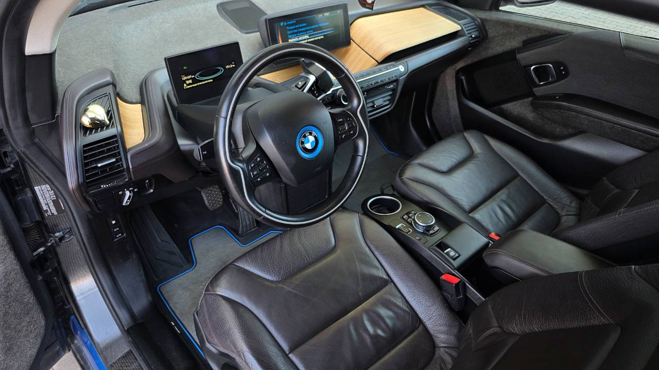 BMW i3 - фото 37