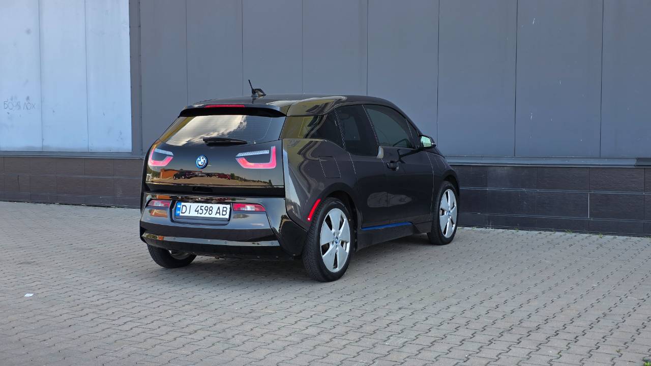 BMW i3 - фото 7