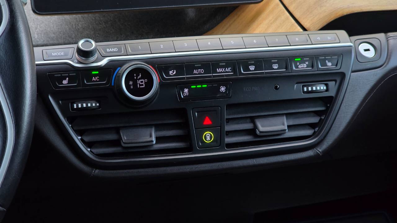 BMW i3 - фото 24