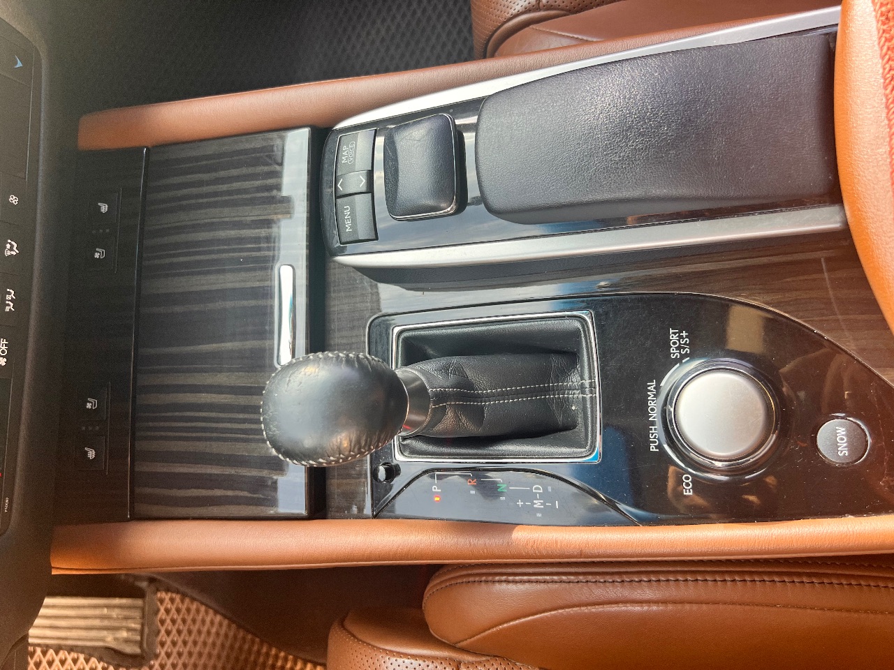 Lexus GS - фото 18