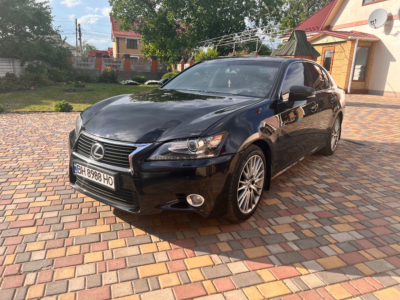 Lexus GS - фото 1