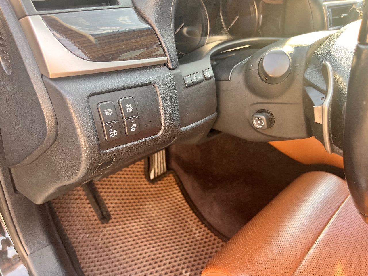 Lexus GS - фото 23