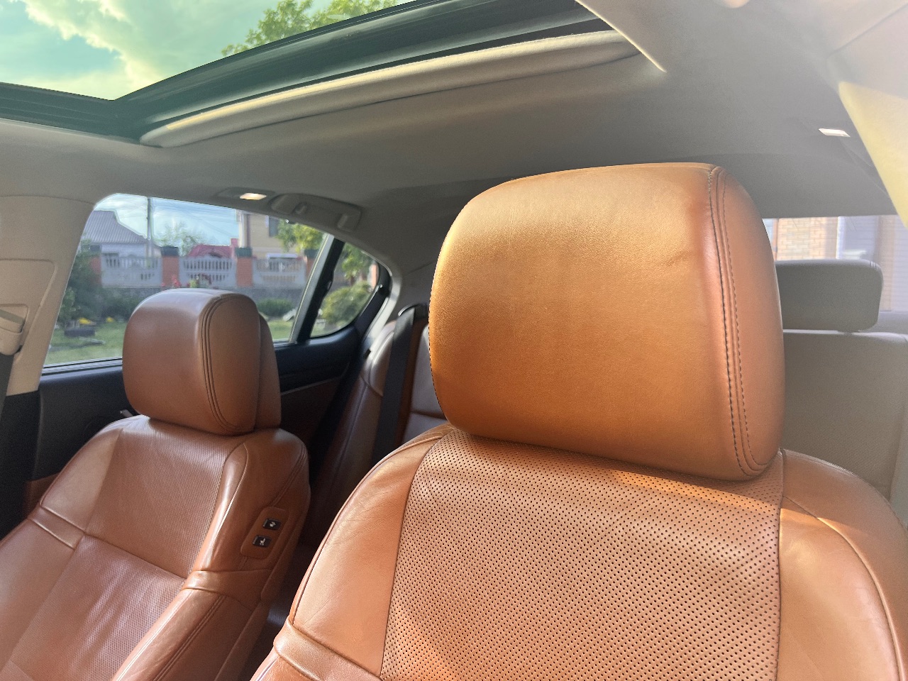 Lexus GS - фото 28