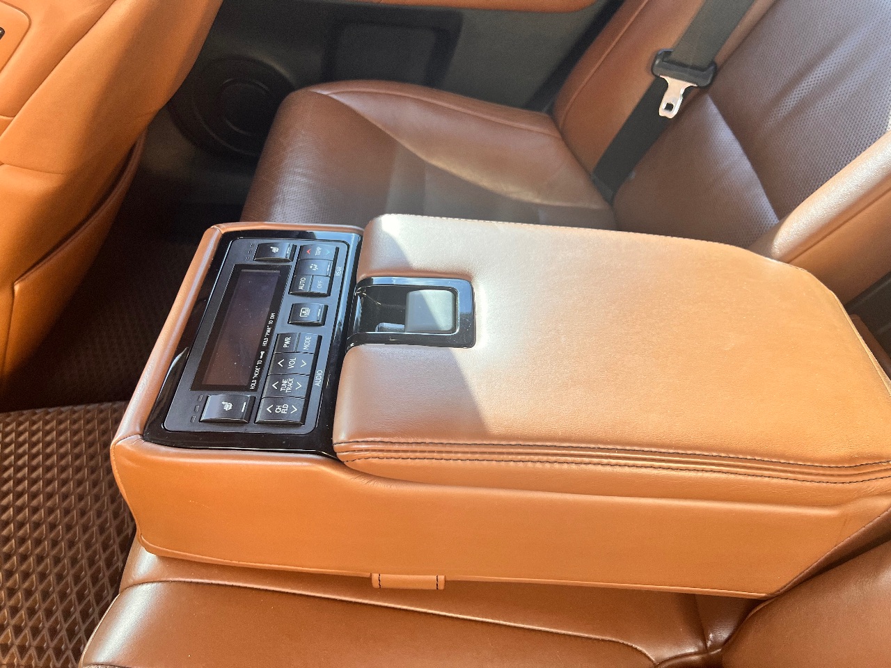 Lexus GS - фото 15