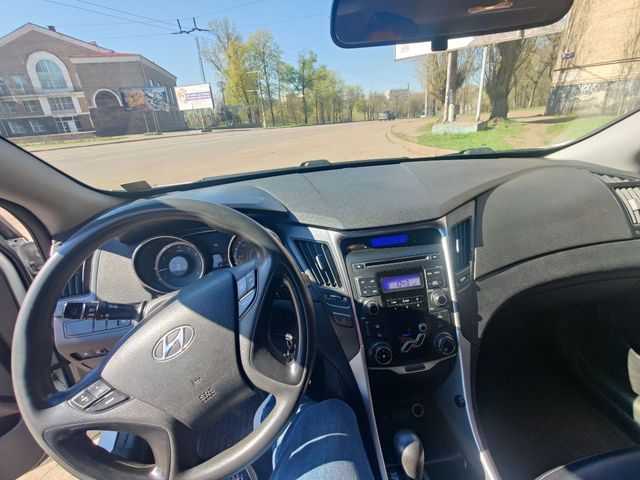 Hyundai Sonata - зображення 3
