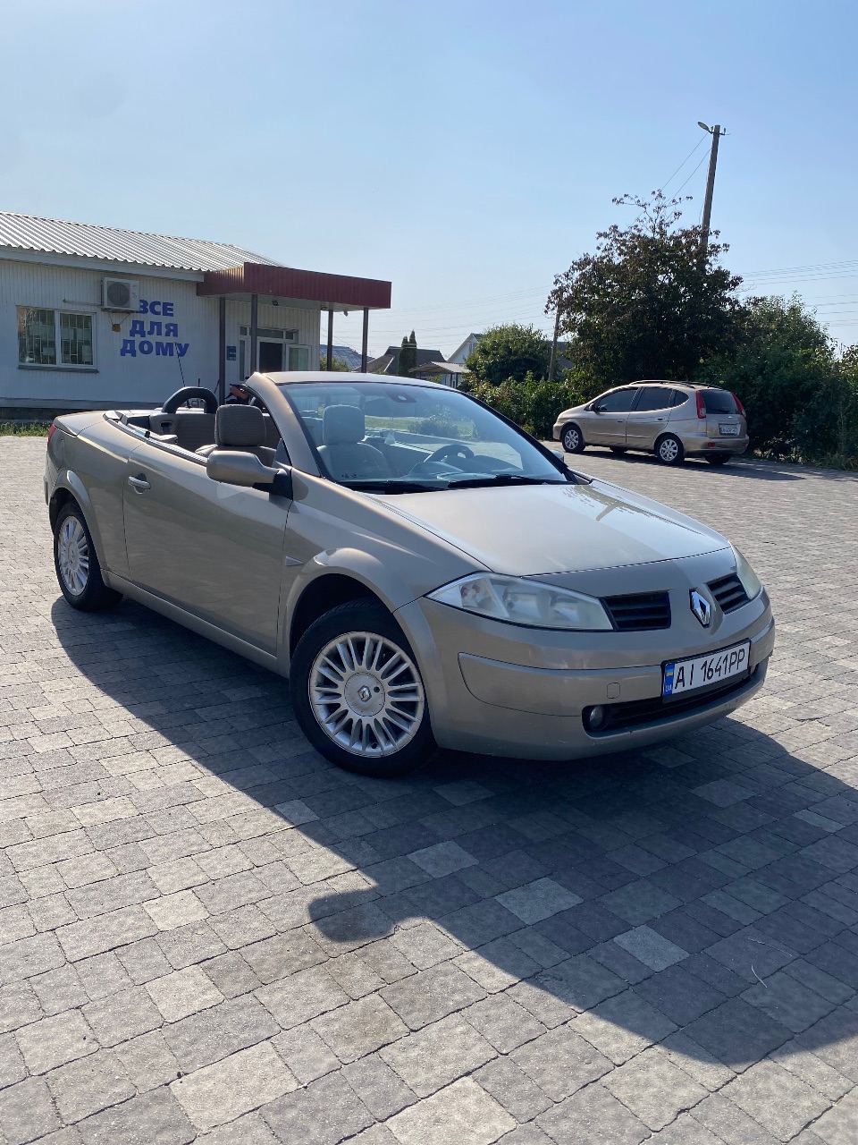 Renault Megane - фото 1