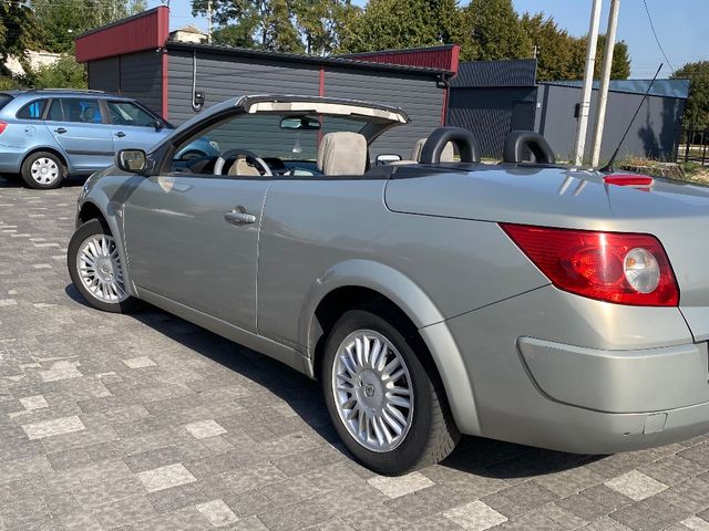 Renault Megane - фото 3
