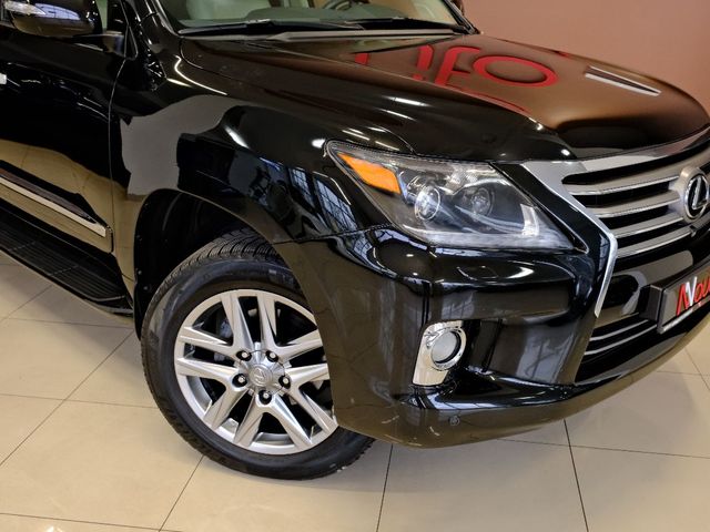 Lexus LX - фото 3