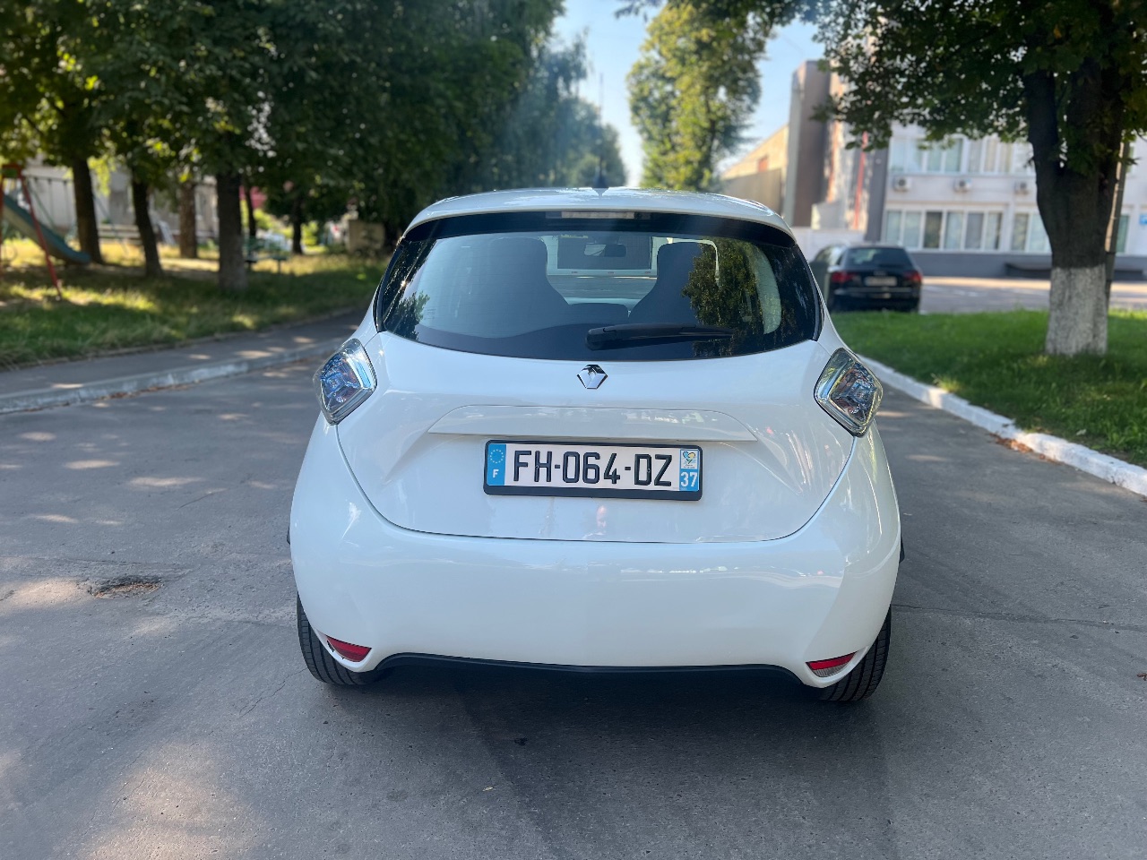 Renault ZOE - фото 7
