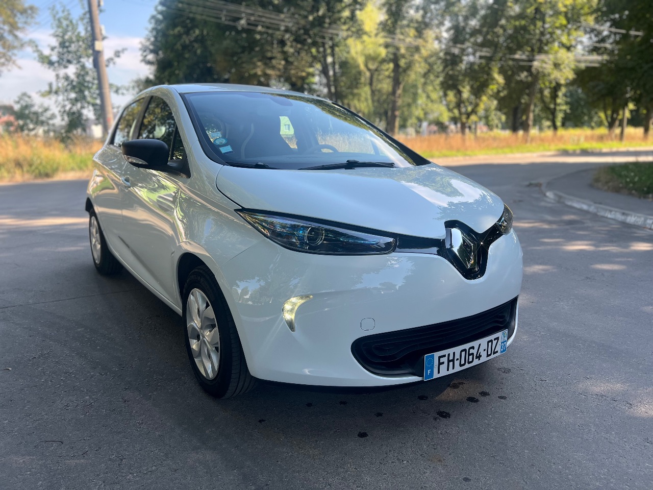 Renault ZOE - фото 3