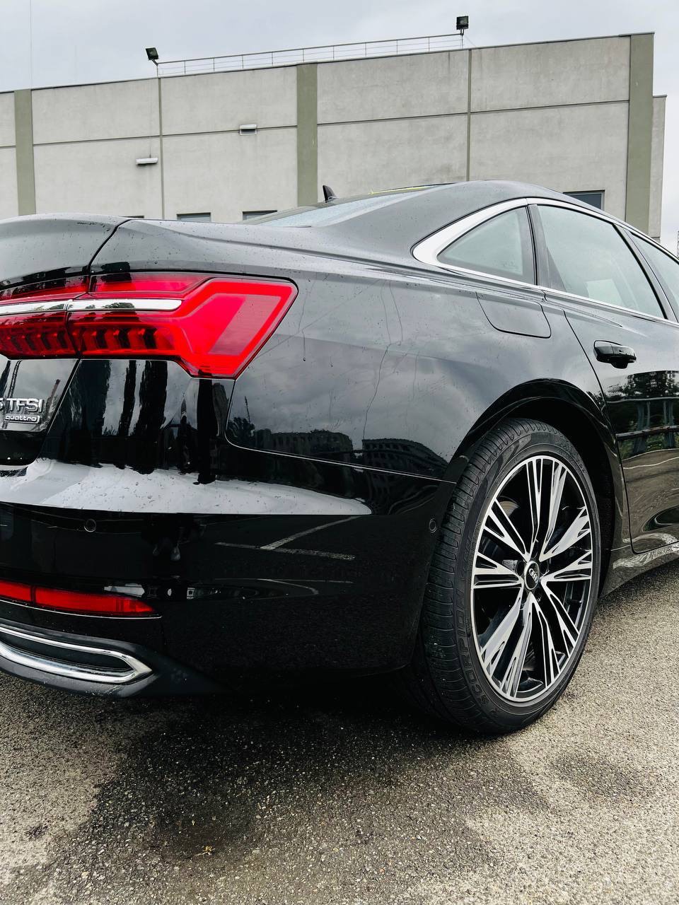 Audi A6 - фото 10