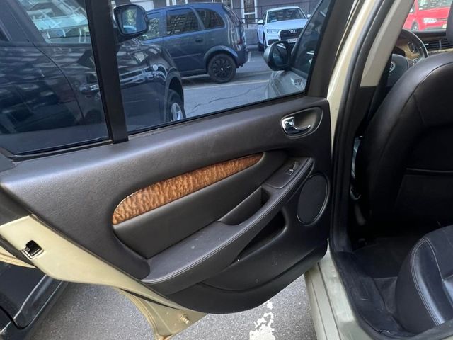 Jaguar X-Type - фото 5