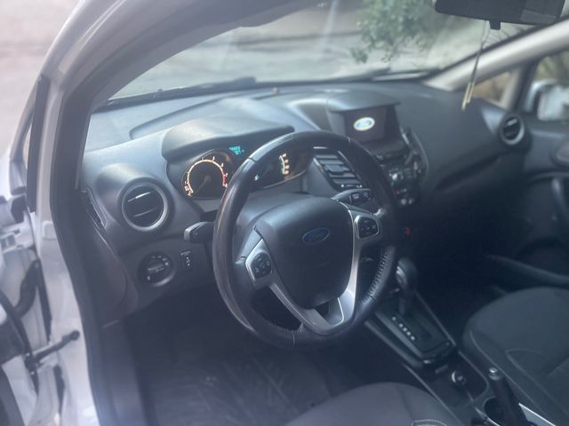 Ford Fiesta - фото 4