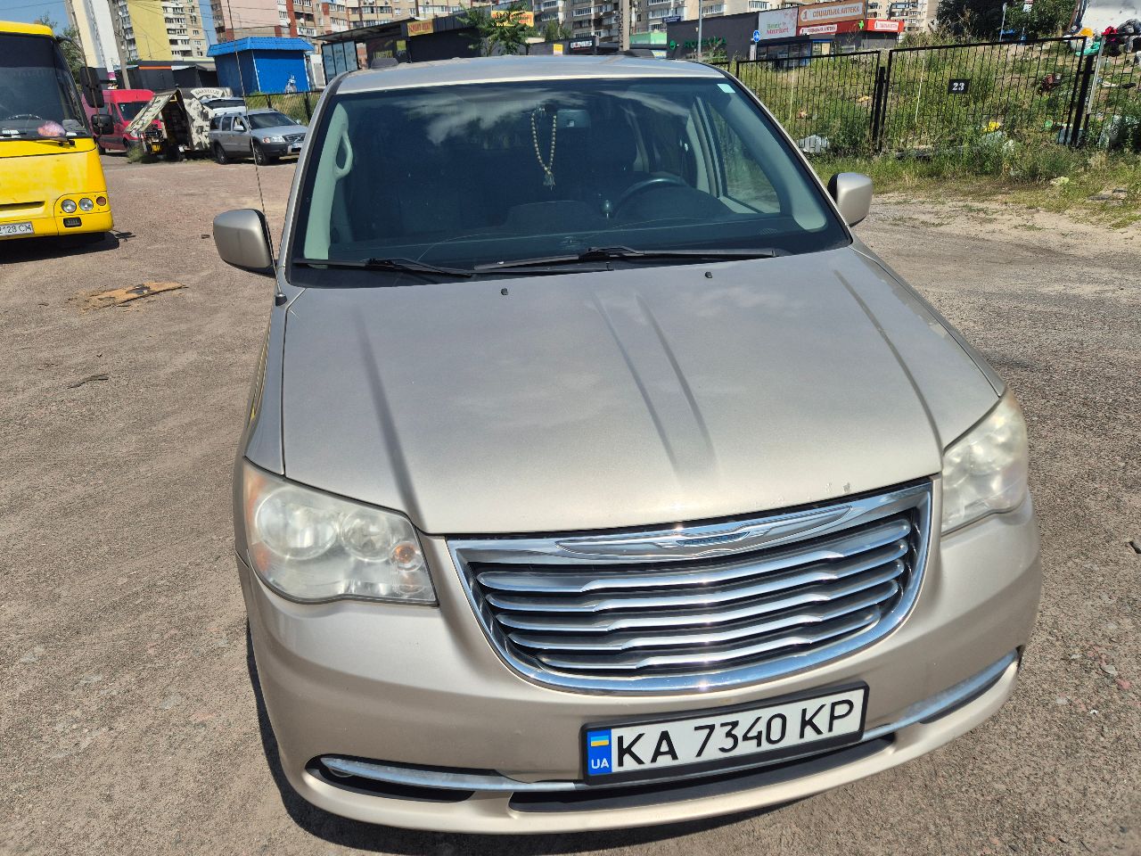 Chrysler Town & Country - фото 9