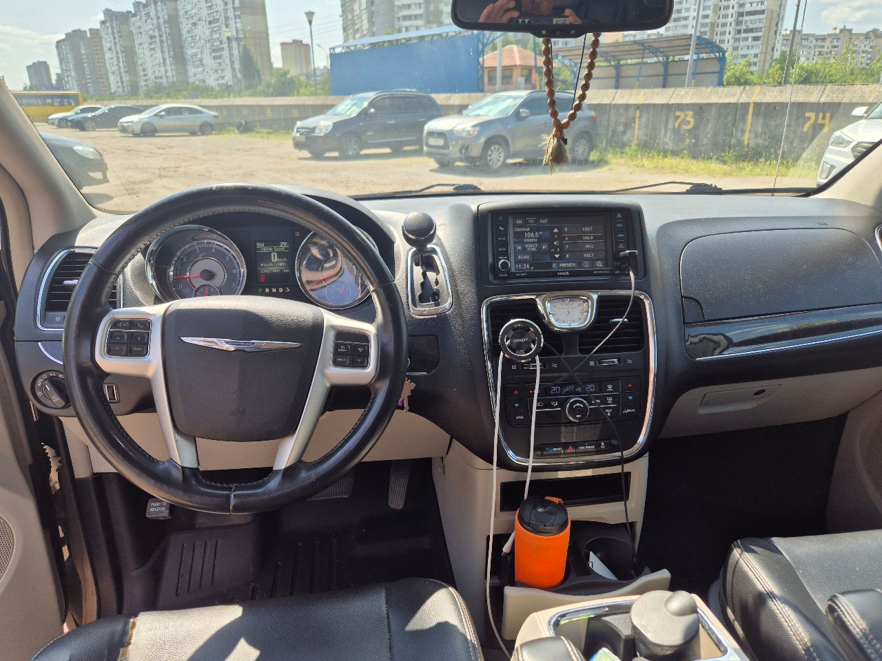 Chrysler Town & Country - фото 10